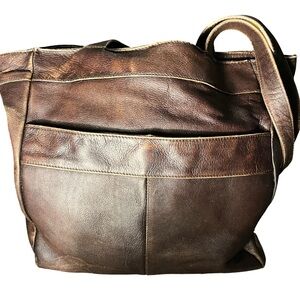Vintage Queros Volare Group handcrafted top grain leather bag/purse distressed